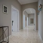 Manzoni 22 - Mytouristhome Appartement La Spezia