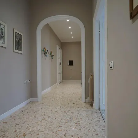 Manzoni 22 * La Spezia