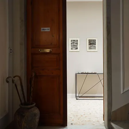 Manzoni 22 Apartment *