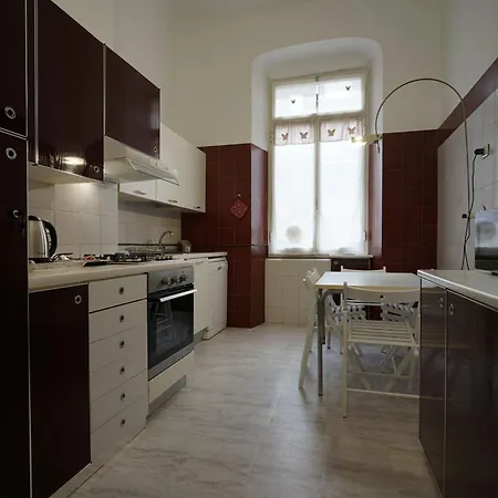 Manzoni 22